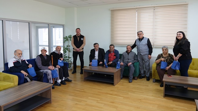 BELEDİYE HASTA VE YAŞLILARI UNUTMADI